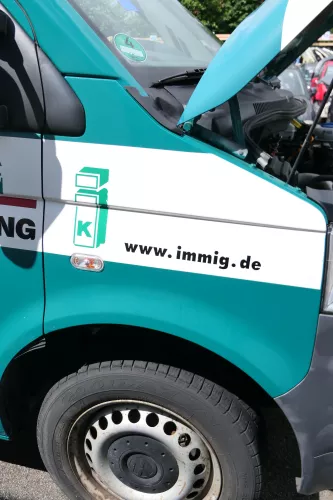 VW T5 7E 2 Facelift Kotflügel vorne rechts weiß grün B9A 7H0821102E