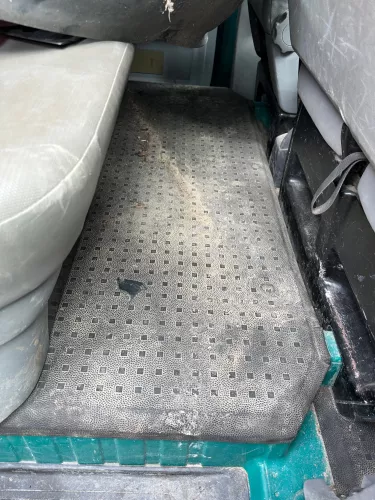 VW T5 DOKA HINTEN Teppich Innenraumteppich Innen Boden Beodenbelag hinten Gummi