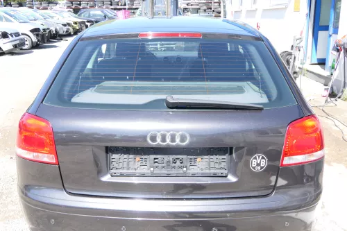 Audi A3 8P 2/3-Türer Heckklappe Klappe hinten grau braun LZ7L 2/3-Türer Scheibe