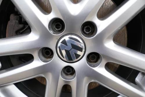 1x Felge Alufelge original Golf 5 6 Touran 7jx17H2 ET54 1K0601025AF 1K0601025DD (176943)