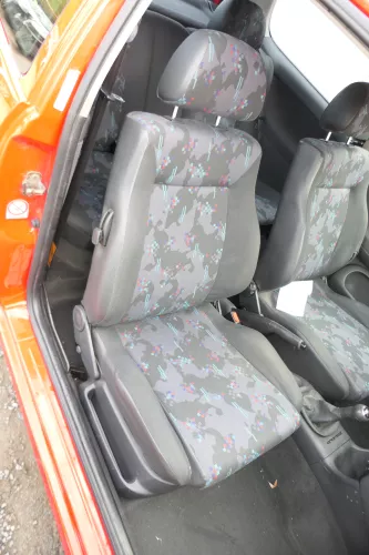 VW Polo 6N Sitz vorne rechts Beifahrersitz 2/3 Türer Sportsitz Sport (177016)