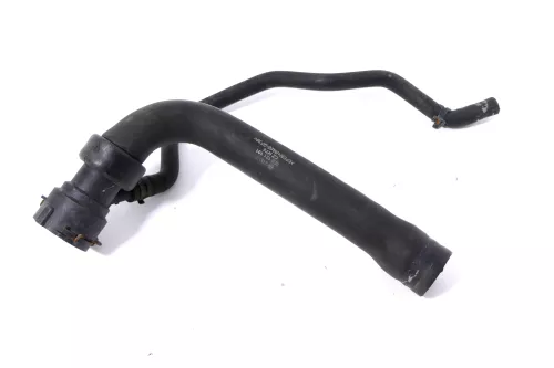 Audi A4 8E B6 Kühlmittelrohr Rohr Schlauch 2,0 ALT 8E0121049N (177032)