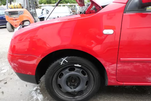 VW Lupo Kotflügel vorne links rot LP3G vorn