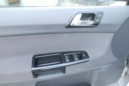 1x VW Polo 9N 9N3 Türverkleidung Verkleidung Tür vorne links  4/5-Türer dunkel (177160)