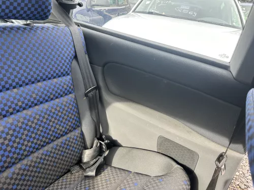 1x A3 8L Seitenverkleidung Seite Verkleidung links hinten 2/3-Türer onyx schiefe