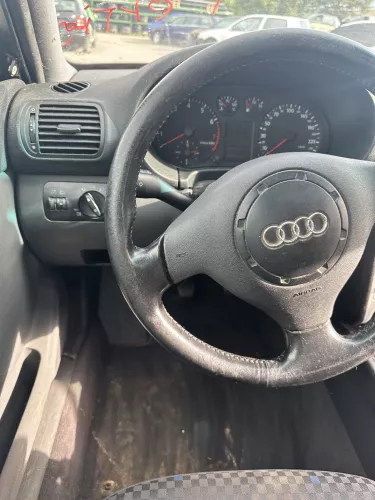 Q828 Audi A4 B5 A6 4B A8 Lenkrad schwarz 3-speichen    MIT airbag (177191)