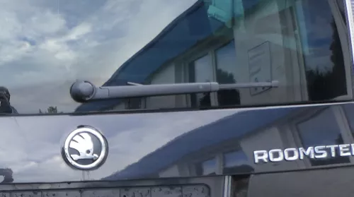 Skoda Roomster Fabia 5J Wischerarm Arm Scheibenwischer hinten Heckwischerarm