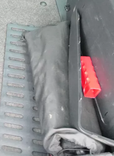 Roomster 5J Hundegitter Trenngitter Gitter Trennetz Hundenetz schwarz