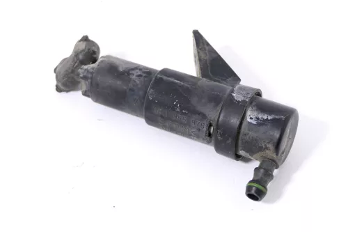 1x VW Passat 3B Düse Scheinwerferreininungsanlage SWR Wischwasser links (177431)