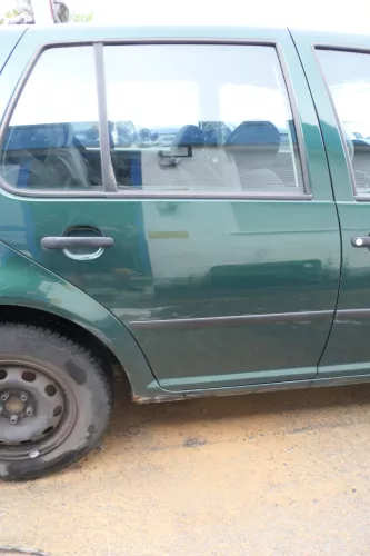 VW Golf 4 Limousine Tür hinten rechts grün LC6M (KEINkombi) (177637)