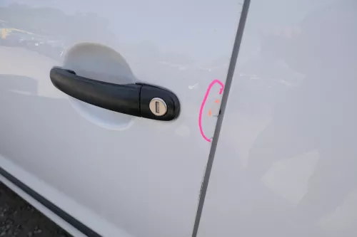 VW Fox 5Z Tür vorne links Fahrertür weiß LB9A - ohne Anbauteile (177658)