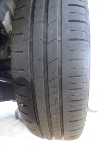 4x VW Polo 9N Felgen Reifen 165/70 R14 81T Sommerreifen 5jx14H2 ET35 ca. 5-6,5mm (177663)