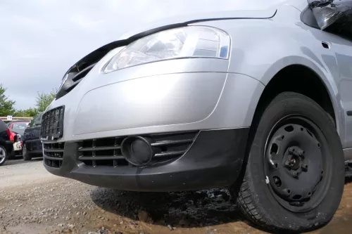 VW Fox 5Z Stoßstange vorne Stoßfänger silber LA7W mit Grill (177672)