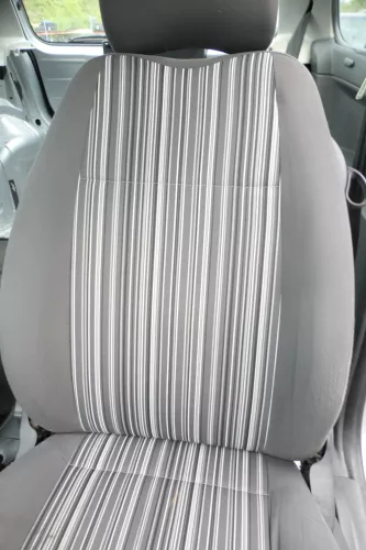 VW Fox Sitz Fahrersitz vorne links OHNEAirbag höhenverstellbar (177674)