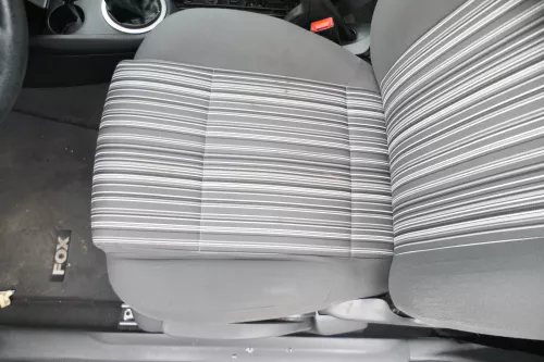 VW Fox Sitz Fahrersitz vorne links OHNEAirbag höhenverstellbar (177674)