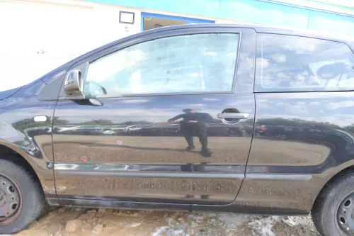 VW Fox 5Z Tür vorne links Fahrertür schwarz LC9Z