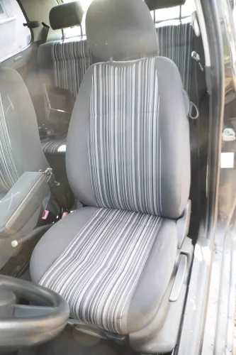 VW Fox Sitz Fahrersitz vorne links OHNEAirbag höhenverstellbar
