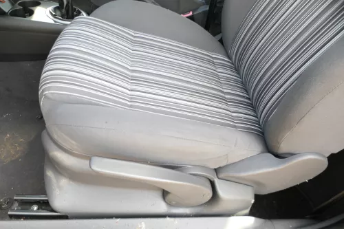 VW Fox Sitz Fahrersitz vorne links OHNEAirbag höhenverstellbar (177691)