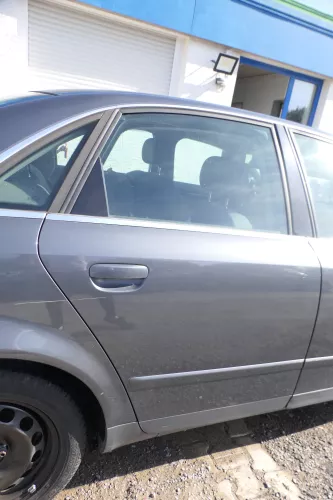 Audi A4 B6 8E Rahmen + Türblatt Tür hinten rechts grau LX7Z   Limousine (177703)