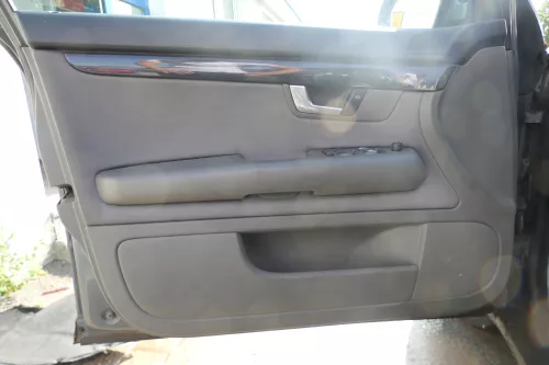 1x A4 8E B6 Türverkleidung Verkleidung Tür vorne links swing dunkelgrau