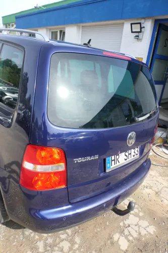 VW Touran 1T Heckklappe Kofferraumklappe hinten blau LB5N mit Scheibe -Rost (177789)