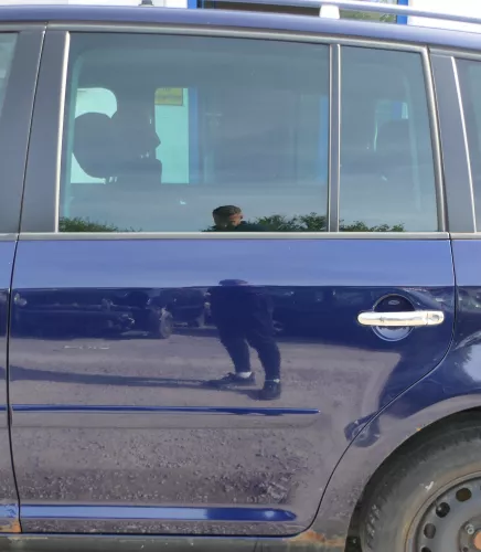 VW Touran 1T 1T3 Tür hinten links blau LB5N - ohne Anbauteile