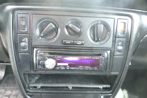 Golf 4 Bora T5 T4 Radio CD Player Kenwood KDC-4057U MP3 AAC WMA AUX