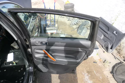 1x Passat 3B 3BG Türverkleidung Verkleidung Tür hinten rechts Leder schwarz Limo (177876)