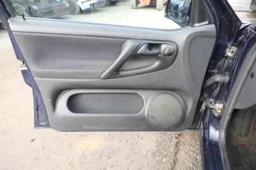 Polo 6N Doorboards Boxen Lautsprecher 4/5-Türer Türverkleidungen Box off-black