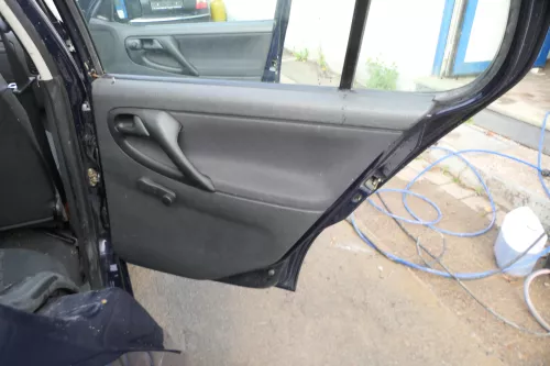 Polo 6N Doorboards Boxen Lautsprecher 4/5-Türer Türverkleidungen Box off-black (177999)