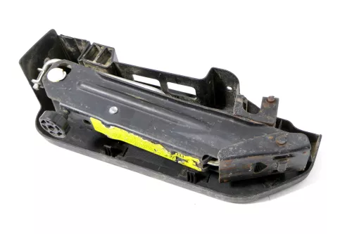 VW Caddy 2K Bordwerkzeug Pannenset Wagenheber für Ersatzrad Notrad