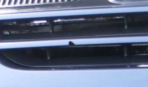 VW Golf 5 Grill Kühlergrill VW Zeichen Logo grau blau LC5F  Emblem VW - MÄNGEL!! (178483)