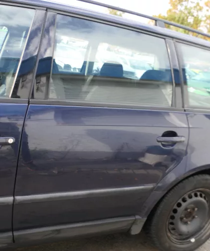 Passat 3B 3BG 3B6 Kombi Variant Tür hinten links blau LN5Y