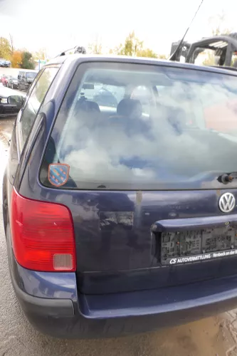 VW Passat 3B Kombi Variant Heckklappe Klappe hinten mit Scheibe blau LN5Y (178582)