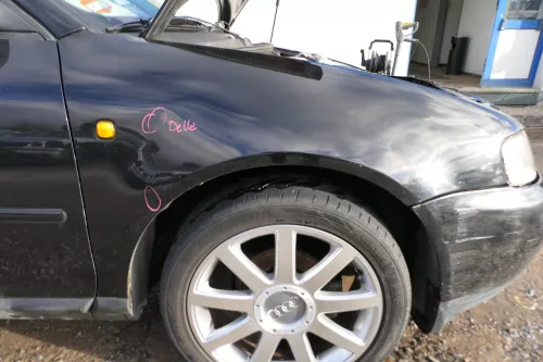 Audi A3 8L Kotflügel vorne rechts schwarz LY9B