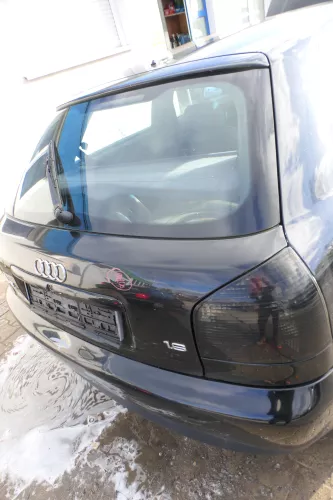 A3 8L bisBj.ca1999 Heckklappe Kofferraumklappe Klappe hinten schwarz LY9B Scheib (178803)