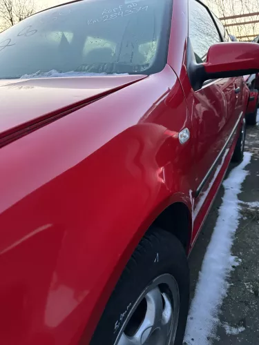 VW Golf 4 1J Kotflügel vorne links rot LY3D - kleine Hageldellen (178903)