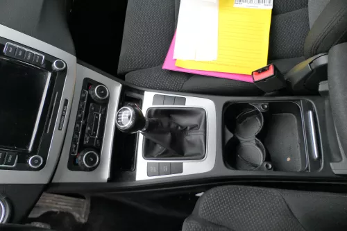 Passat 3C Mittelkonsole Verkleidung Klappe Abdeckung Dekor silber matt chrom Asc (178953)