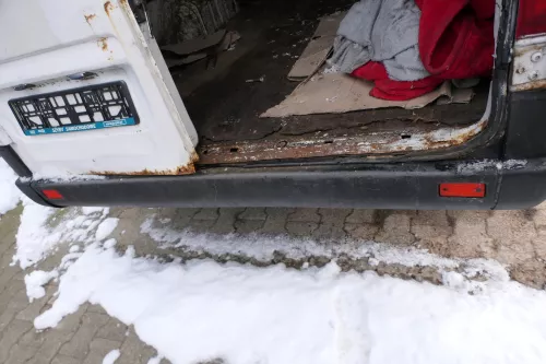 VW LT 35 2D Stoßstange hinten Frontstoßstange schwarz Träger (179202)