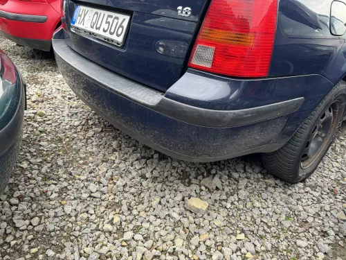 VW Golf 4 Kombi Avant Stoßstange hinten Heckstoßstange Stoßfänger blau LA5G