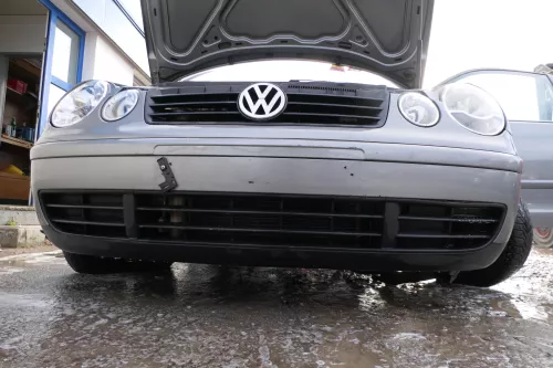 VW Polo 9N Stoßstange Frontstoßstange vorne silber grau LD7W (179413)