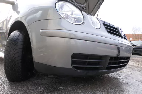 VW Polo 9N Stoßstange Frontstoßstange vorne silber grau LD7W (179413)