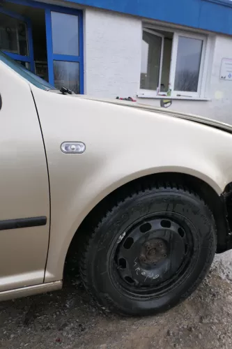VW Golf 4 Kotflügel vorne rechts gold gelb LA1W (179441)