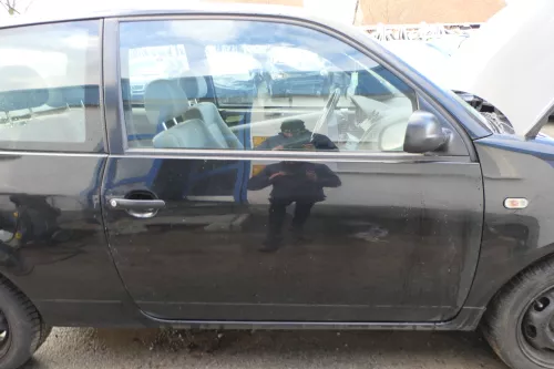 VW Lupo Seat Arosa Tür vorne rechts Beifahrertür schwarz L041 (mechanischerFenst
