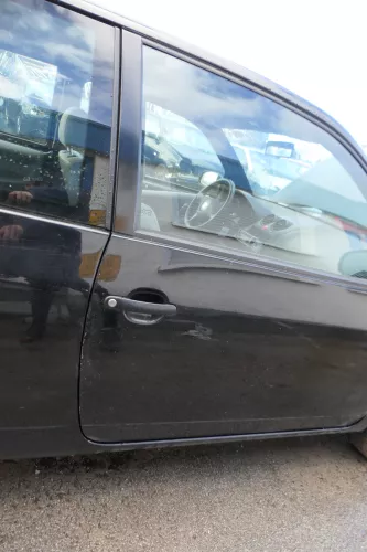 VW Lupo Seat Arosa Tür vorne rechts Beifahrertür schwarz L041 (mechanischerFenst (179469)