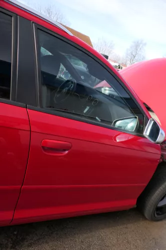 Audi A3 8P 4/5 Türer Tür vorne rechts Beifahrertür Türblatt rot LY3J (179479)