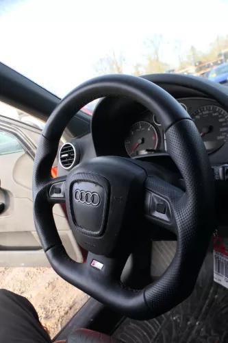 A3 8P Lederlenkrad Leder 3 Speichen schwarz S-line Multifunktion Tiptronic flach