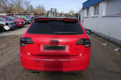 Audi A3 8P Stoßstange Stoßfänger hinten 4/5-Türer rot LY3J - Doppelrohr (179494)