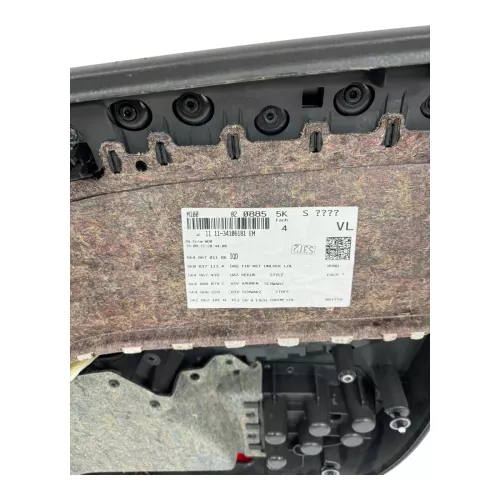 1x VW Golf 6 5K Türverkleidung Verkleidung Tür vorne links 4/5-Türer schwarz (179537)