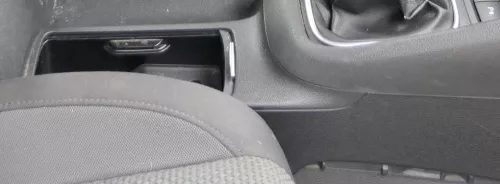 VW Golf 6 5K Mittelkonsole Mitteltunnel um Schaltung schwarz 5K0863243C (179543)